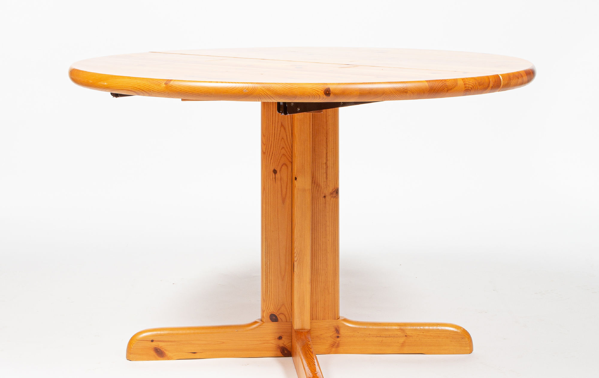 Rainer Daumiller Table with an extension