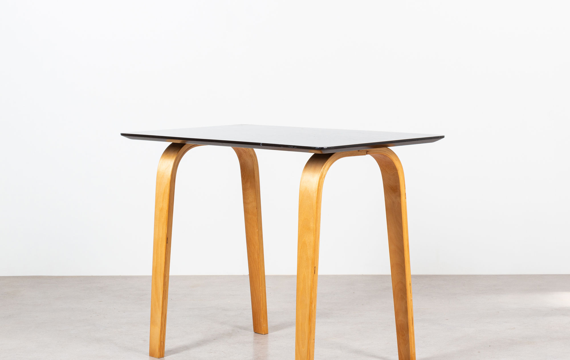 Swiss modernist table by Horgen Glarus