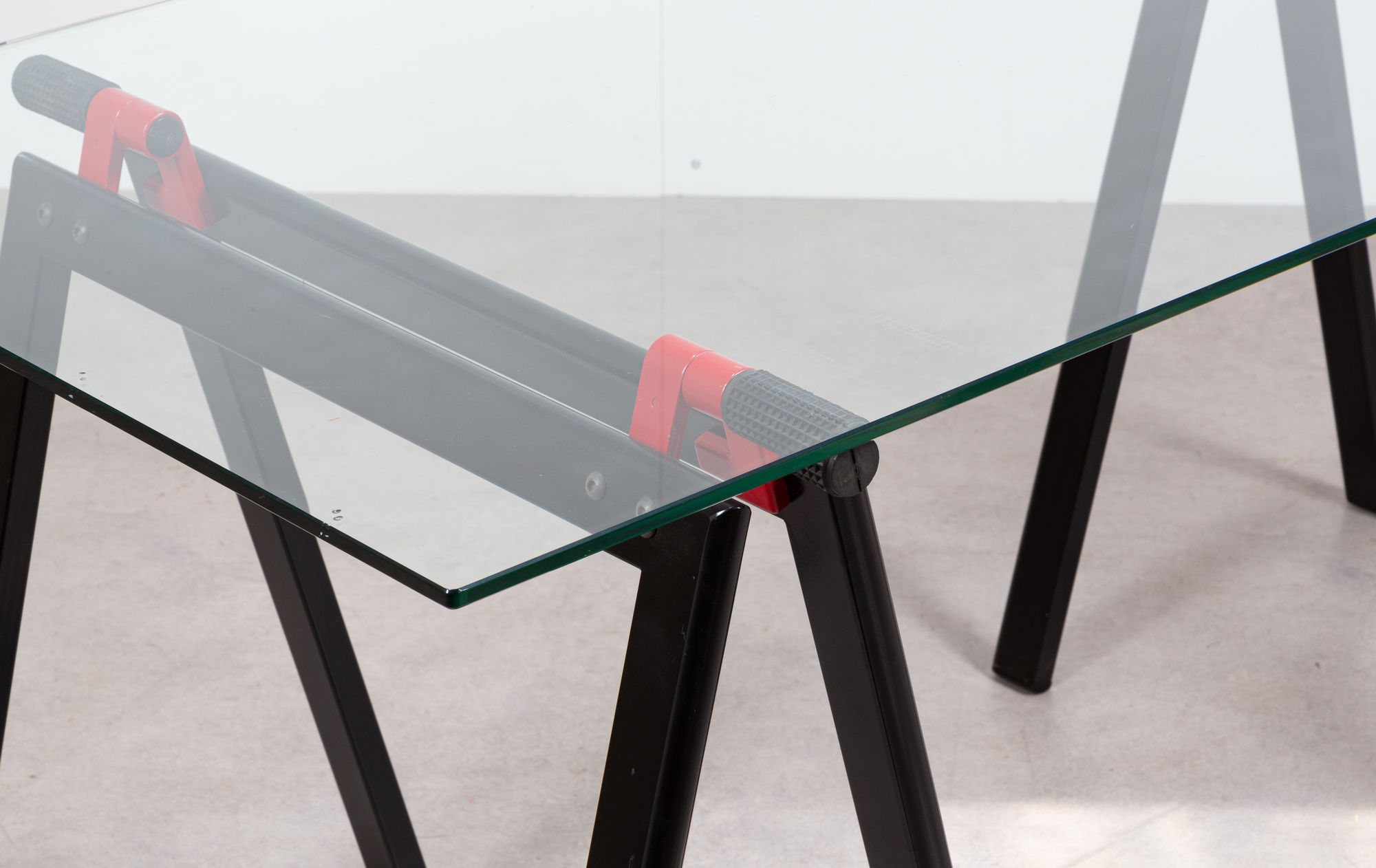 GEA AULENTI Gaetano table