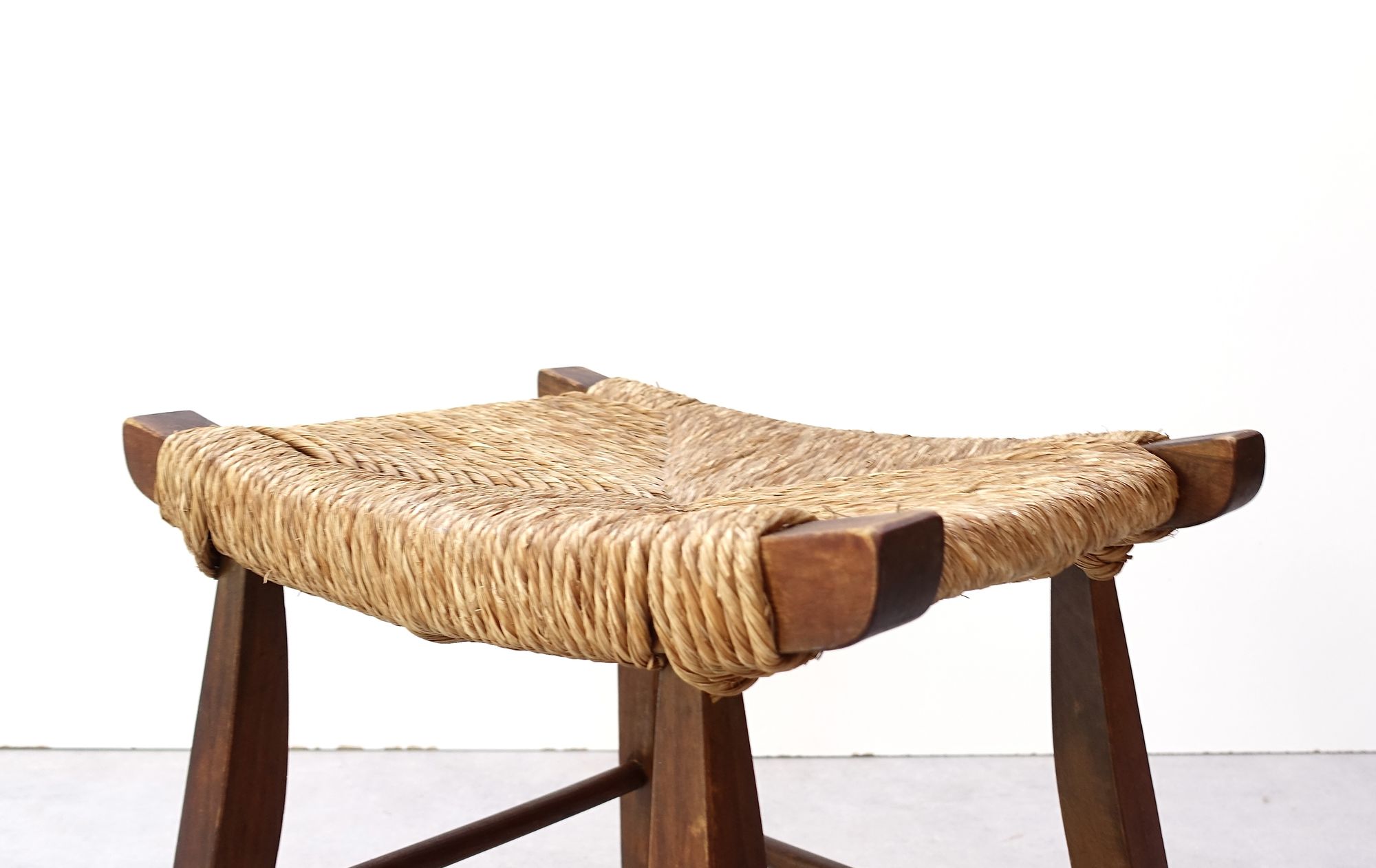 Stool in solid wood and straw, Swiss provenance