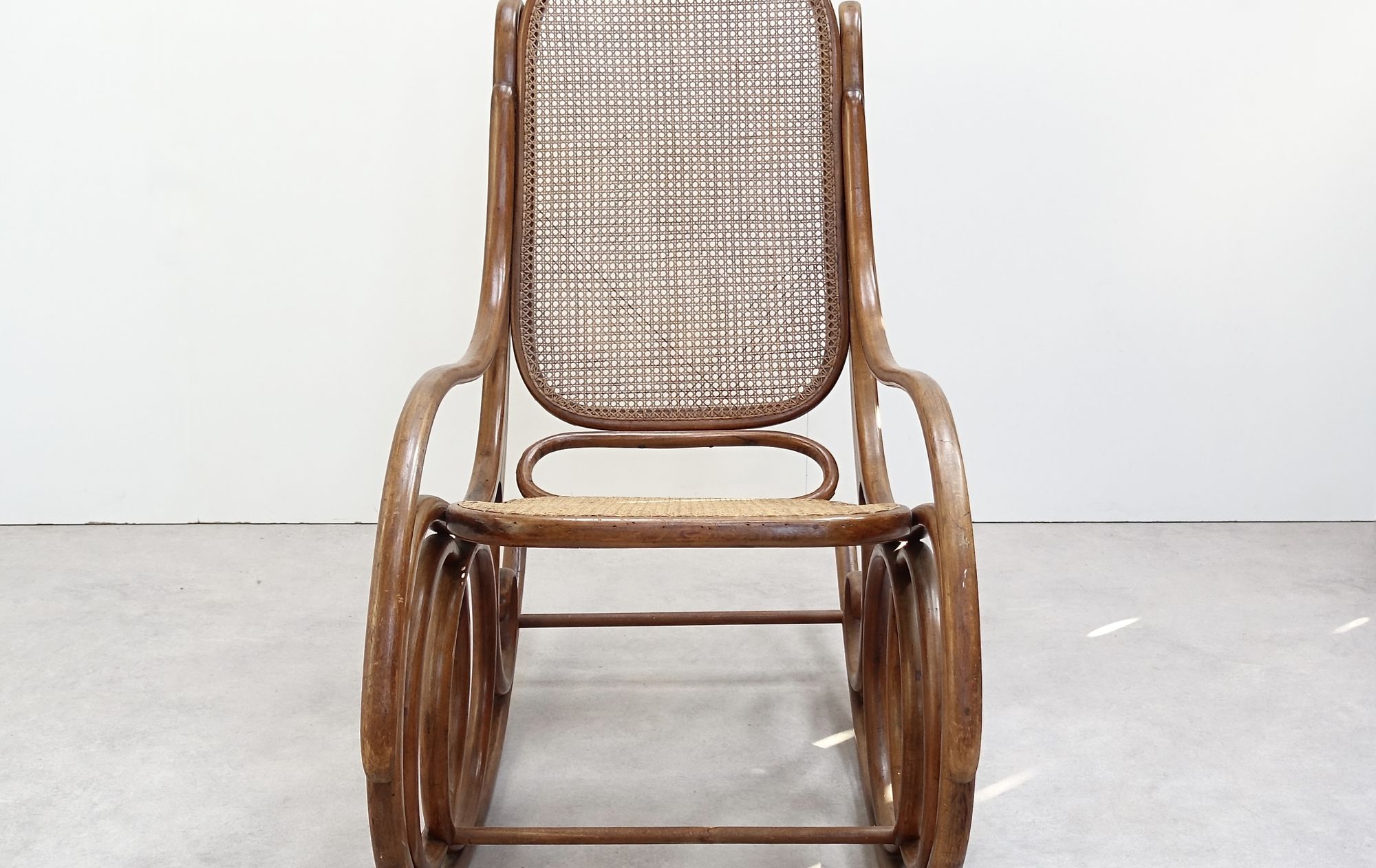 Beautiful bentwood chair typical of Michel Thonet's