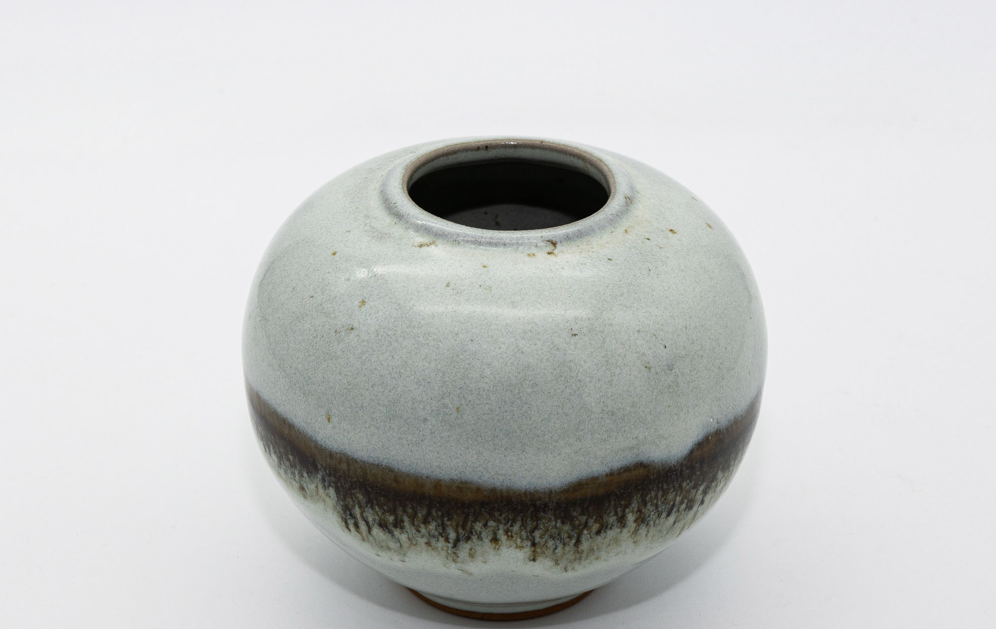 DANIEL DE MONTMOLLIN ceramic vase