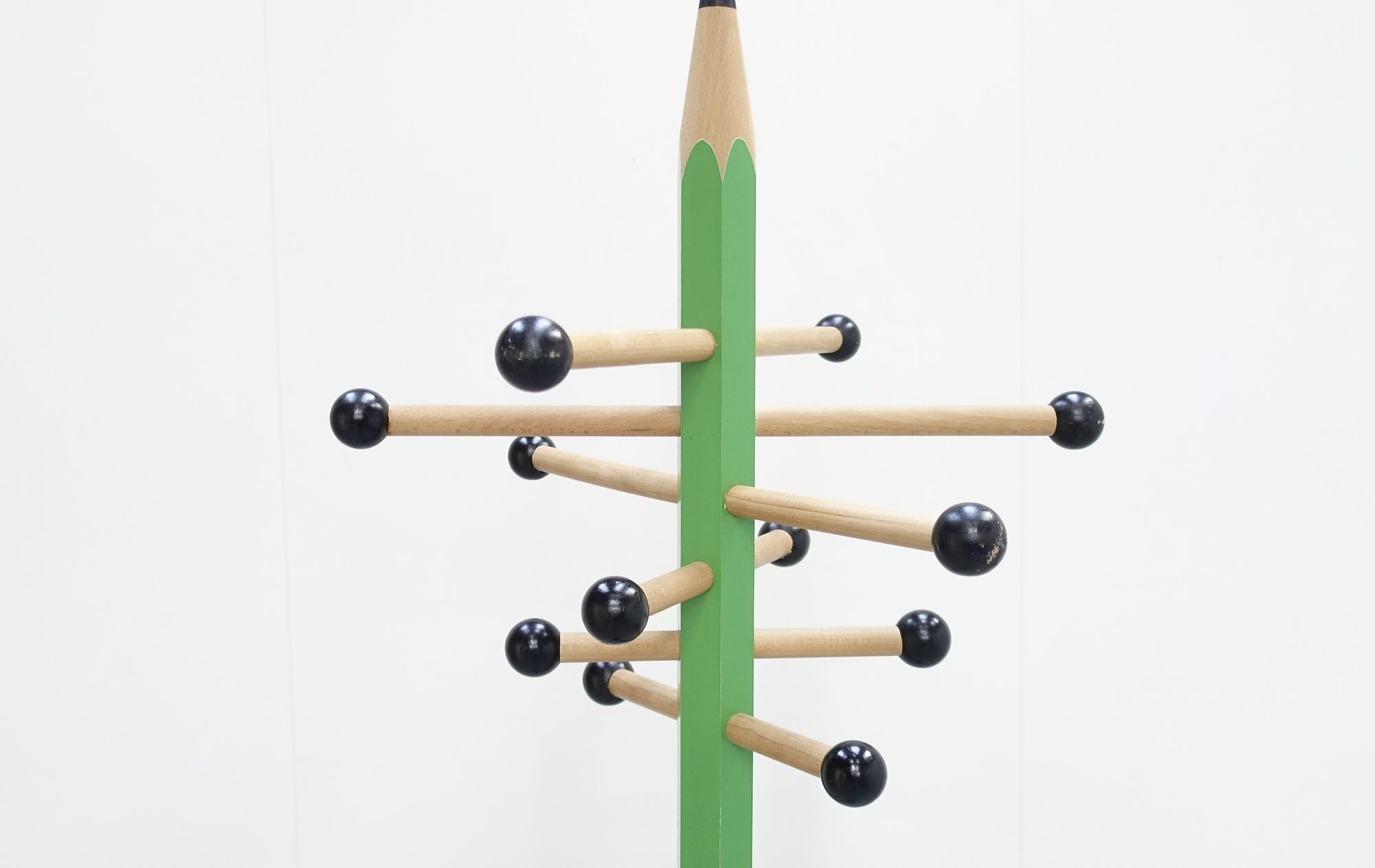 Clothes hanger