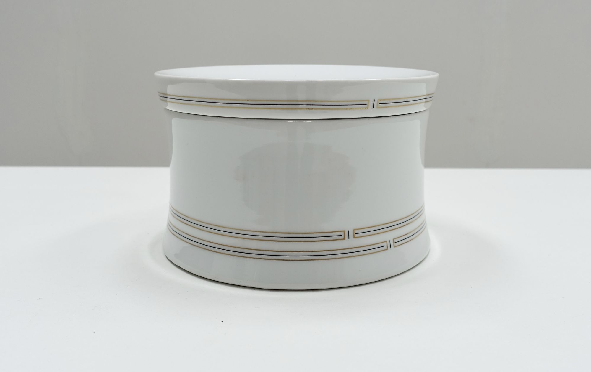 porcelain box Pierre Cardin