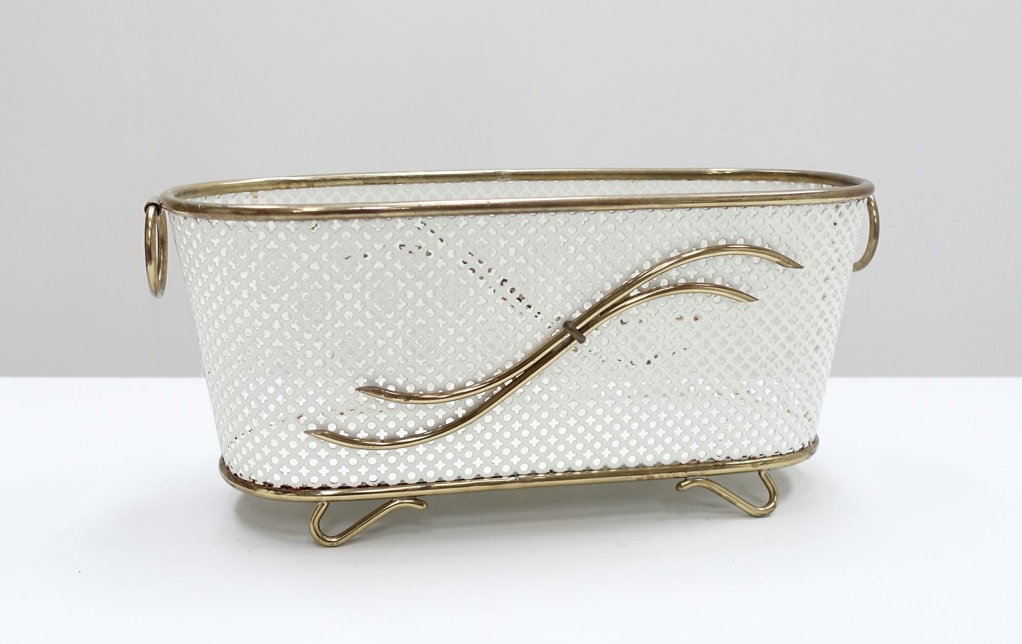 metal basket 50s