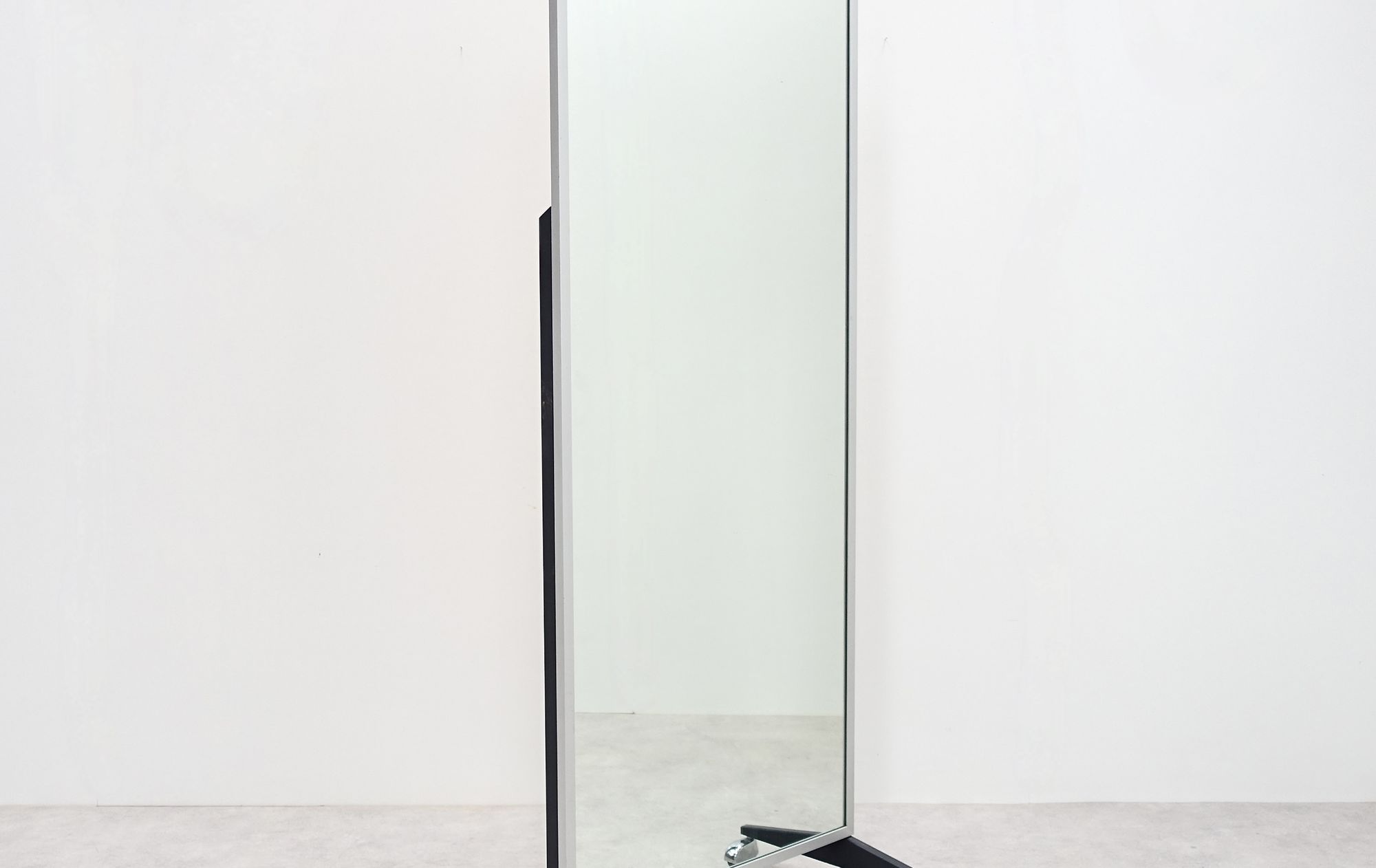 Floor mirror 60s