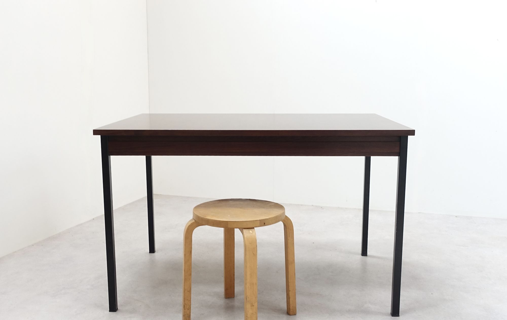 60s dining table