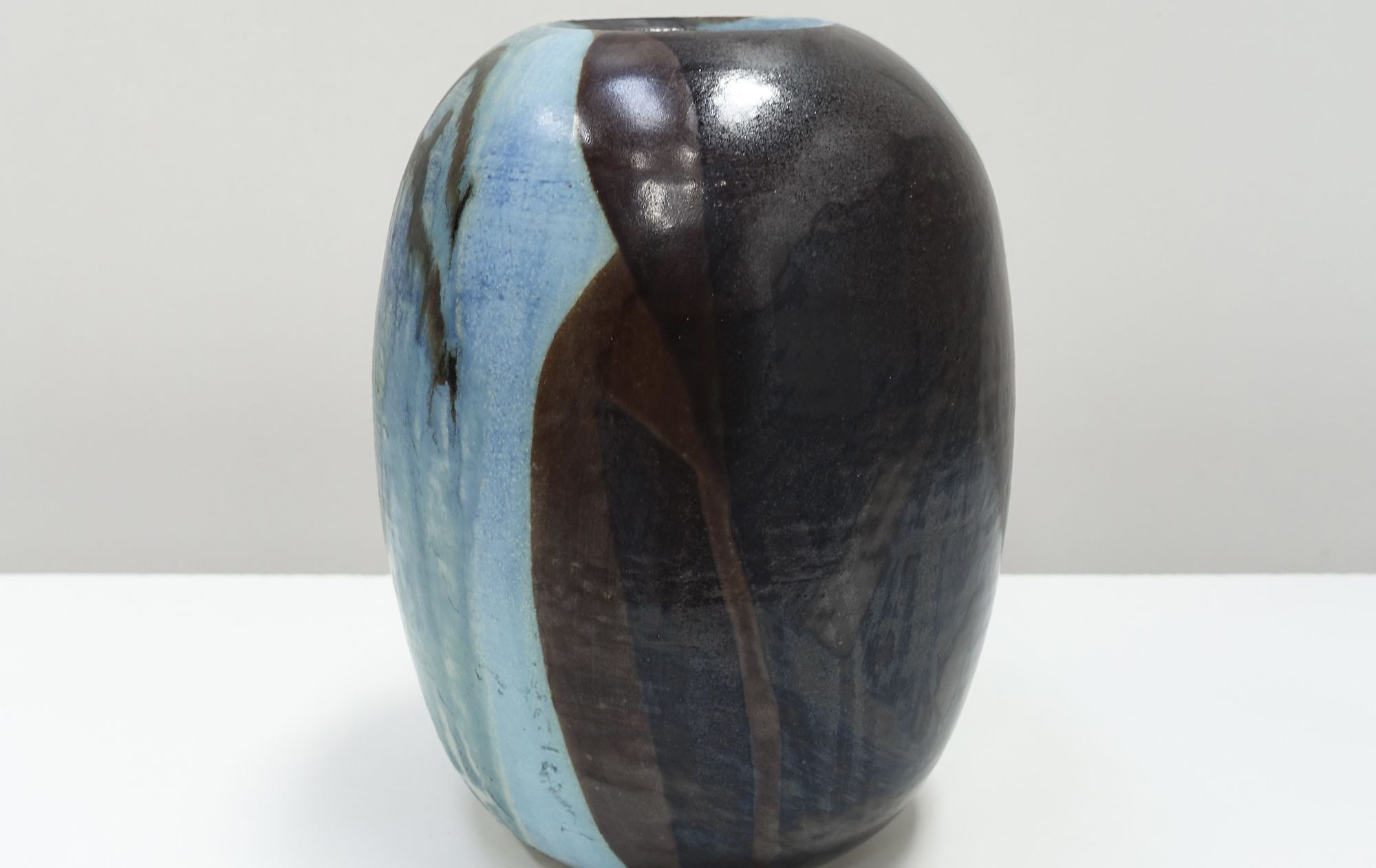 Ceramic vase