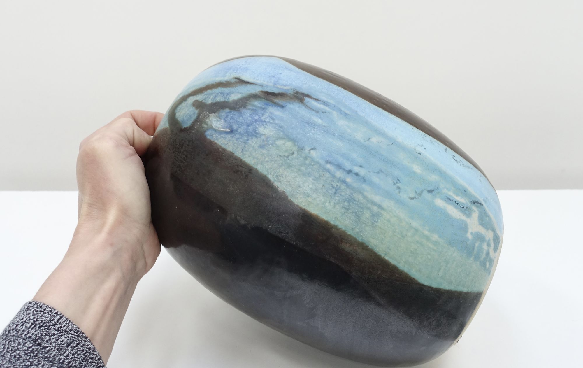 Ceramic vase
