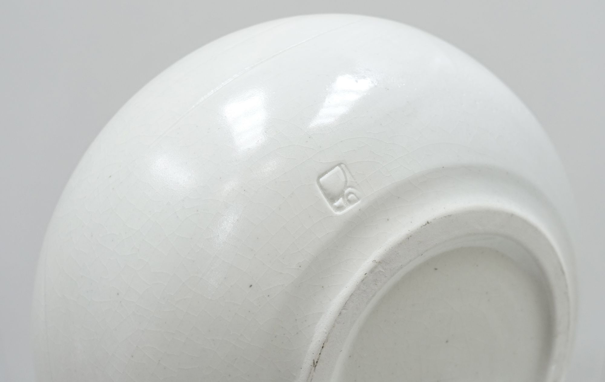 swiss ceramic Claude presset 90s