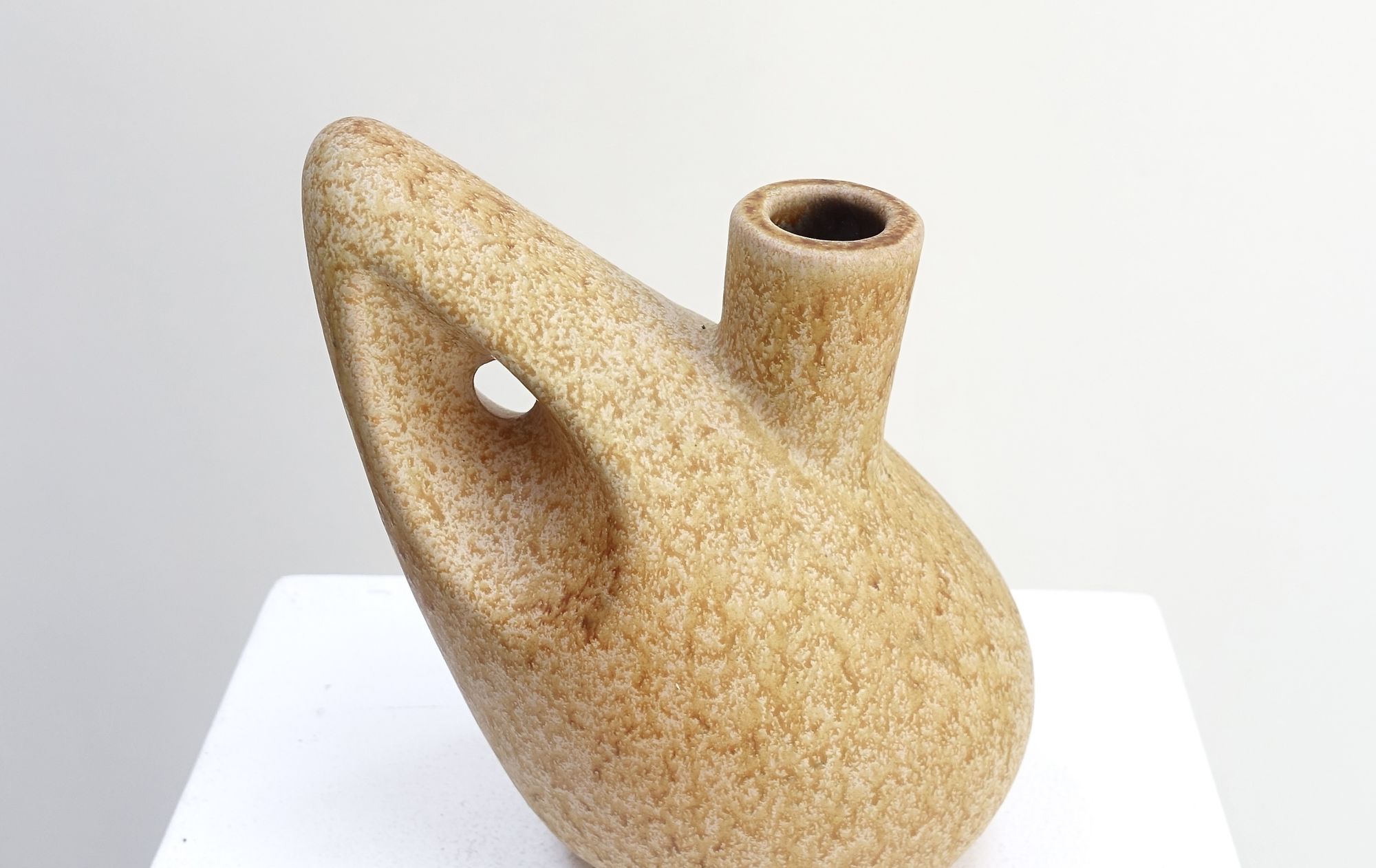 ceramic vase Nikos Dazelidis 60s
