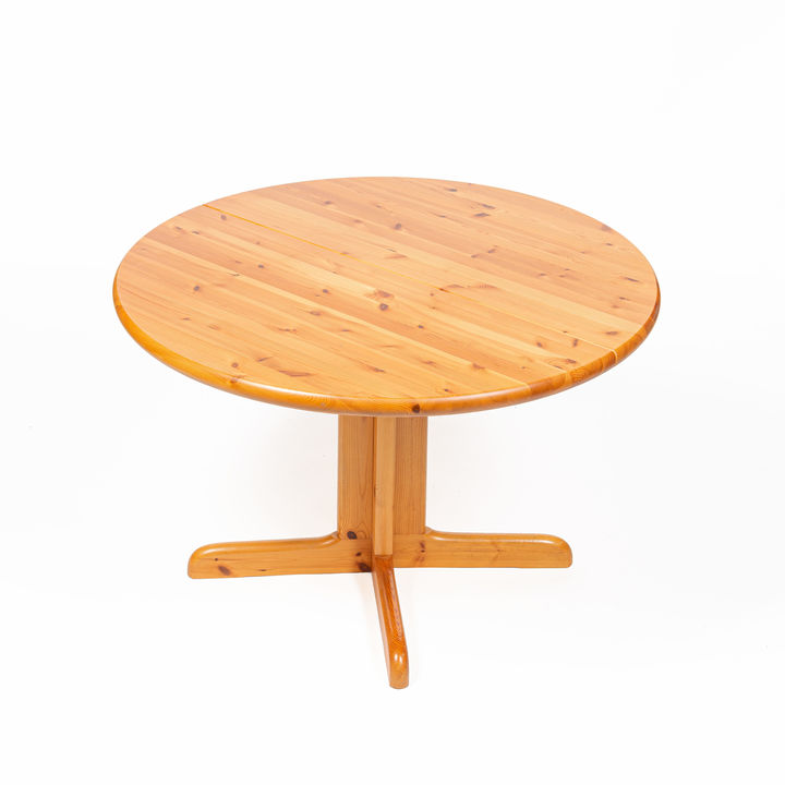 Rainer Daumiller Table with an extension