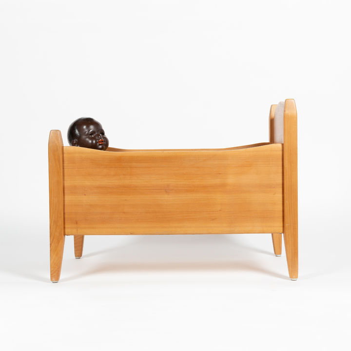Jacob Müller Doll bed