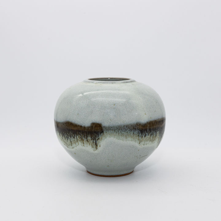 DANIEL DE MONTMOLLIN ceramic vase