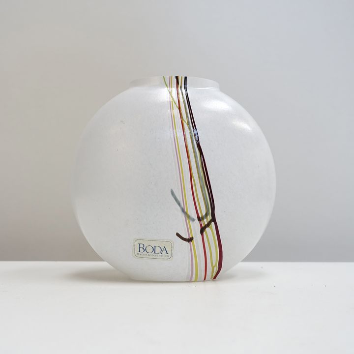 glass vase Bertil Vallien Kosta Boda 